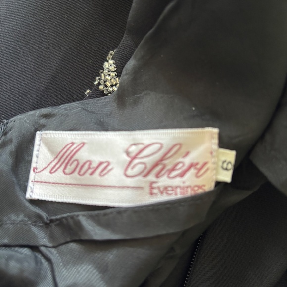 Vintage Black Long Crystal Embellished Evening Gown - Perfect for the Holidays - Picture 9 of 9